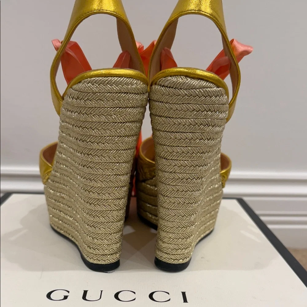Gucci Gold Espadrille Wedge Sandals Pink Ribbon Tie Platform 37